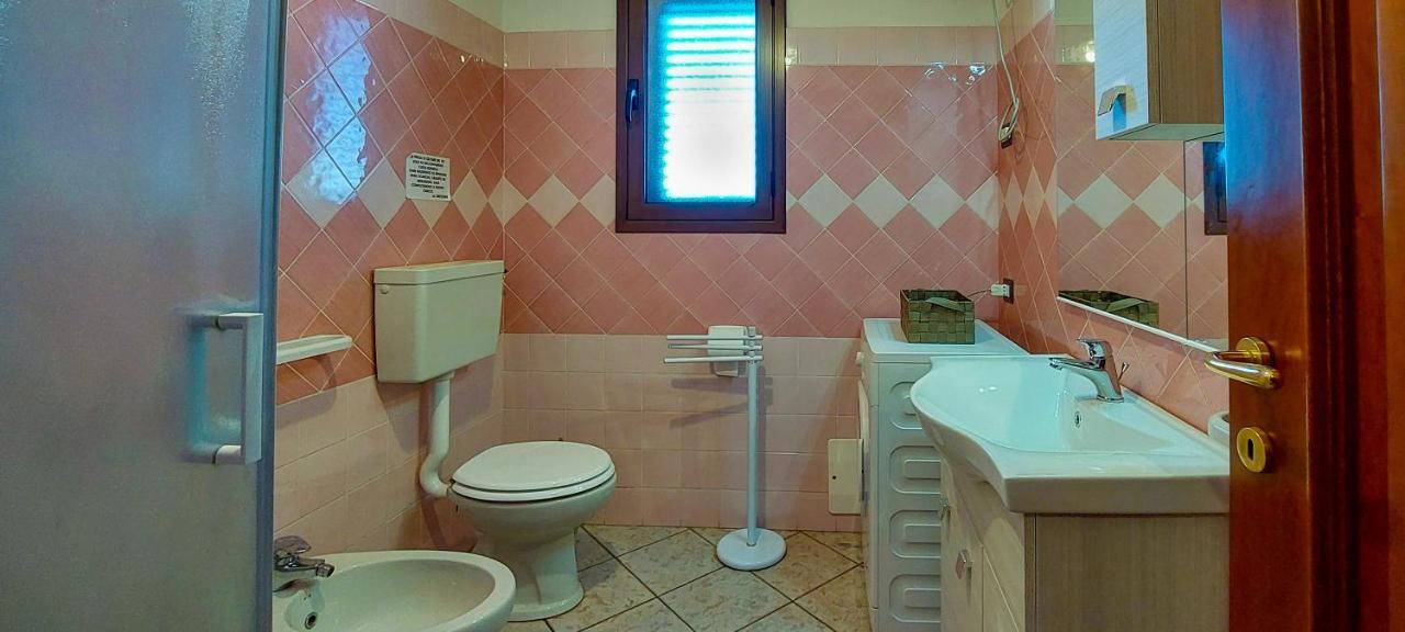 Appartamento Sette Posti Vicino Al Centro Di San Teodoro San Teodoro  Exteriér fotografie